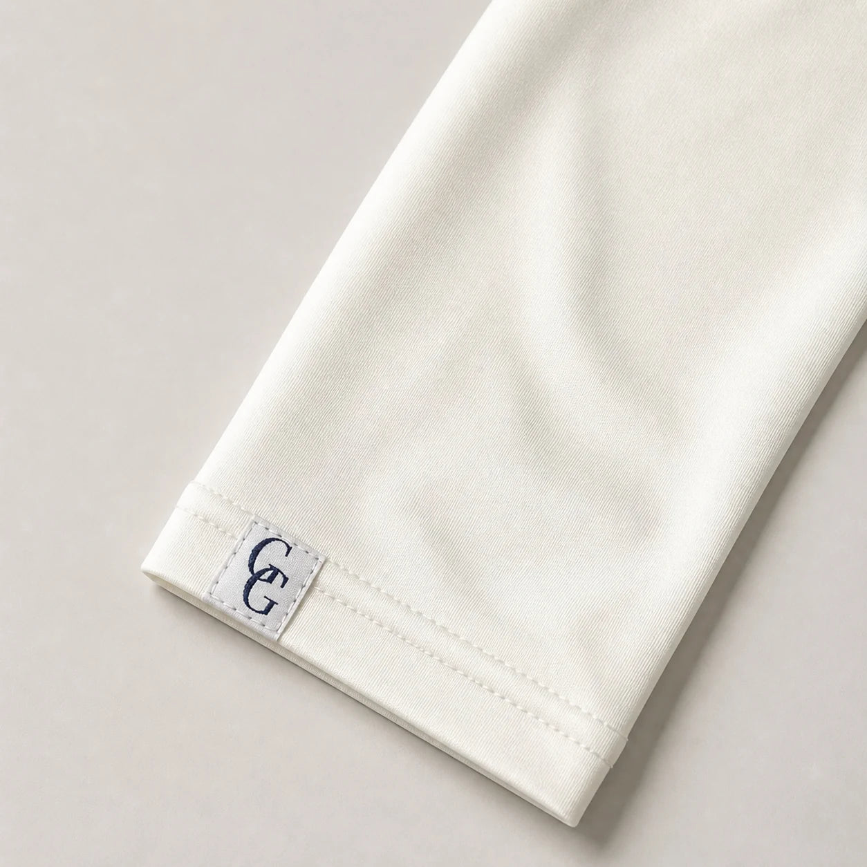 Soma Layer — Compression Underscrub white detail
